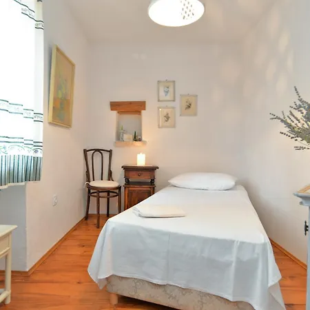 House Adriana 1715 펜션 Ližnjan