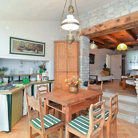 House Adriana 1715 Liznjan